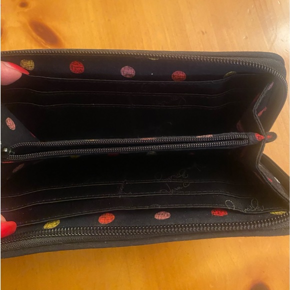 ❌❌SOLD❌❌Vera Bradley Zip Around Floral Wallet - Picture 3 of 14